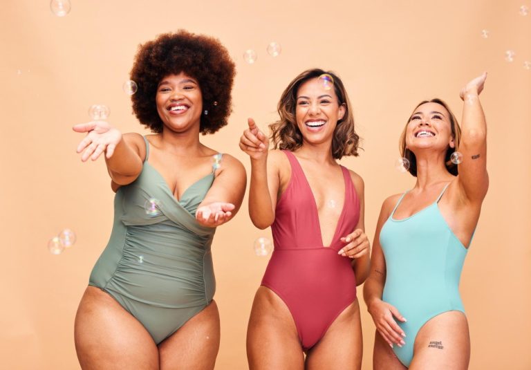 Maudymukai moterims, kurie suteikia daugiau pasitikėjimo paplūdimyje